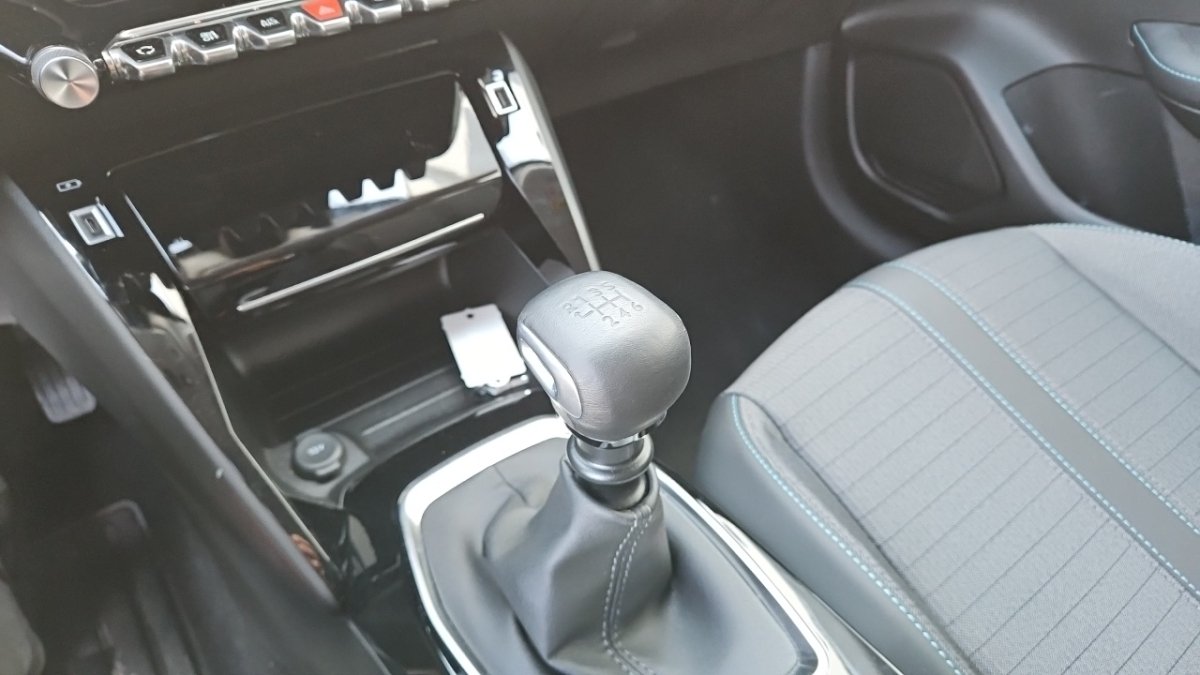 Peugeot 208 - Photo 25