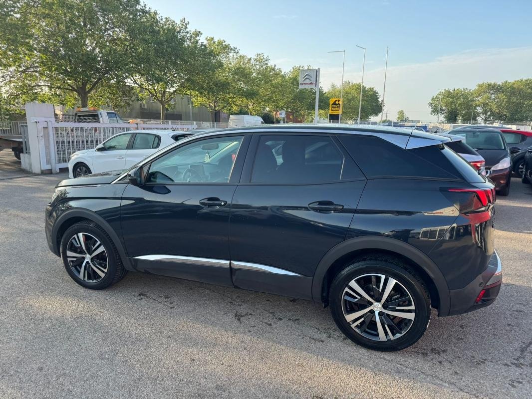 Peugeot 3008 - Photo 3