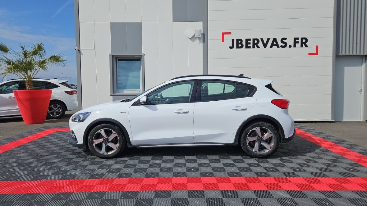 Ford Focus - Photo 2