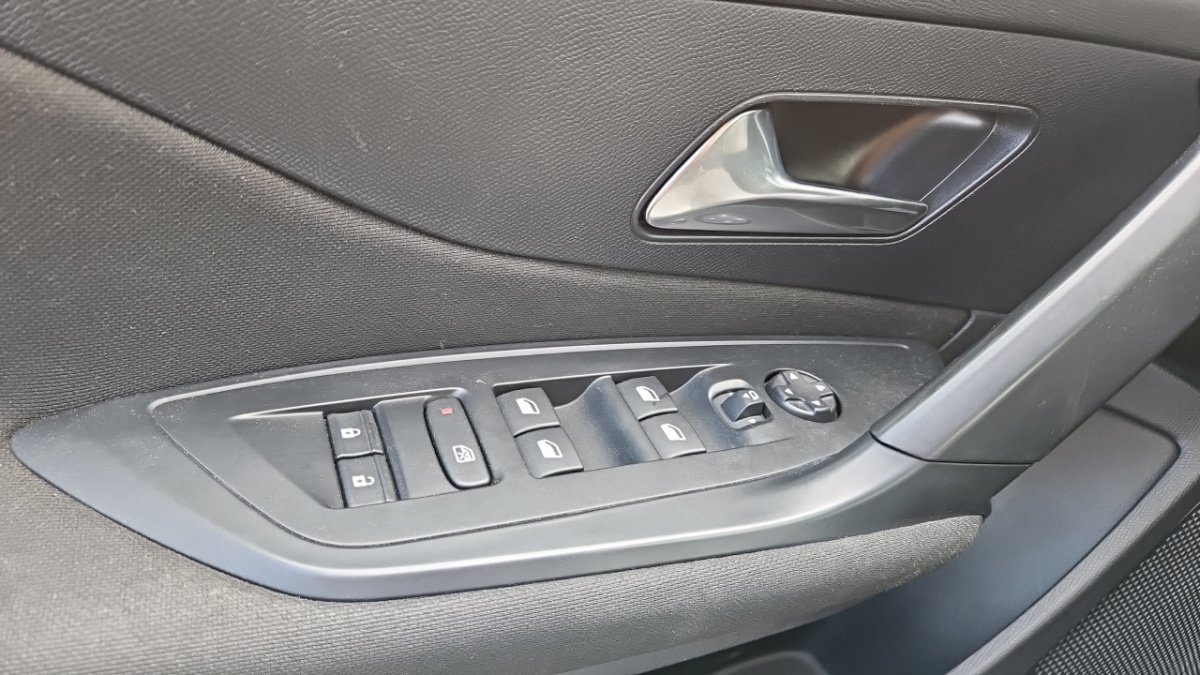 Peugeot 308 SW - Photo 22