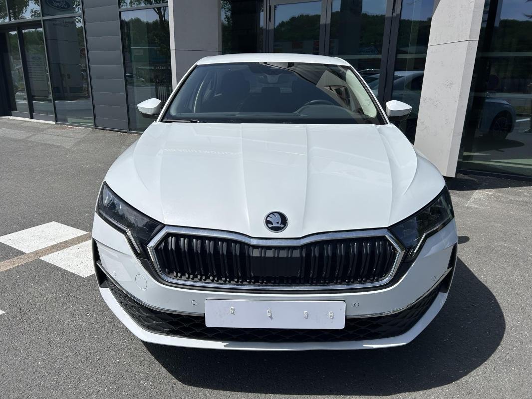 Skoda Octavia - Photo 2