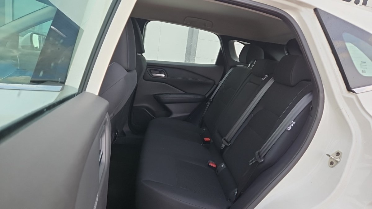 Nissan Qashqai - Photo 11