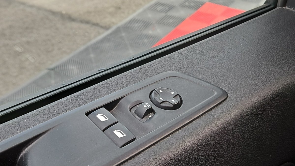 Peugeot Expert - Photo 24