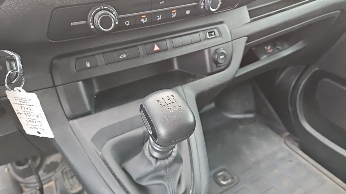 Peugeot Expert - Photo 25