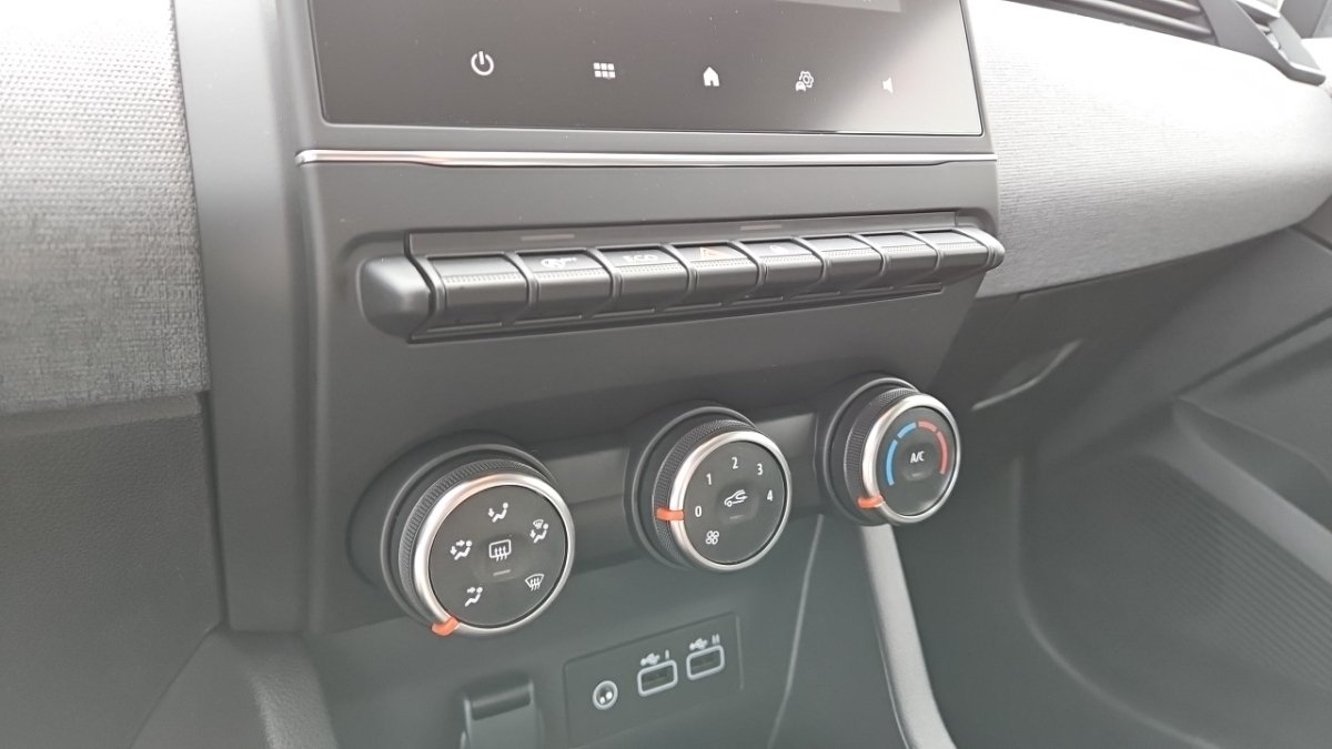 Renault Clio - Photo 27