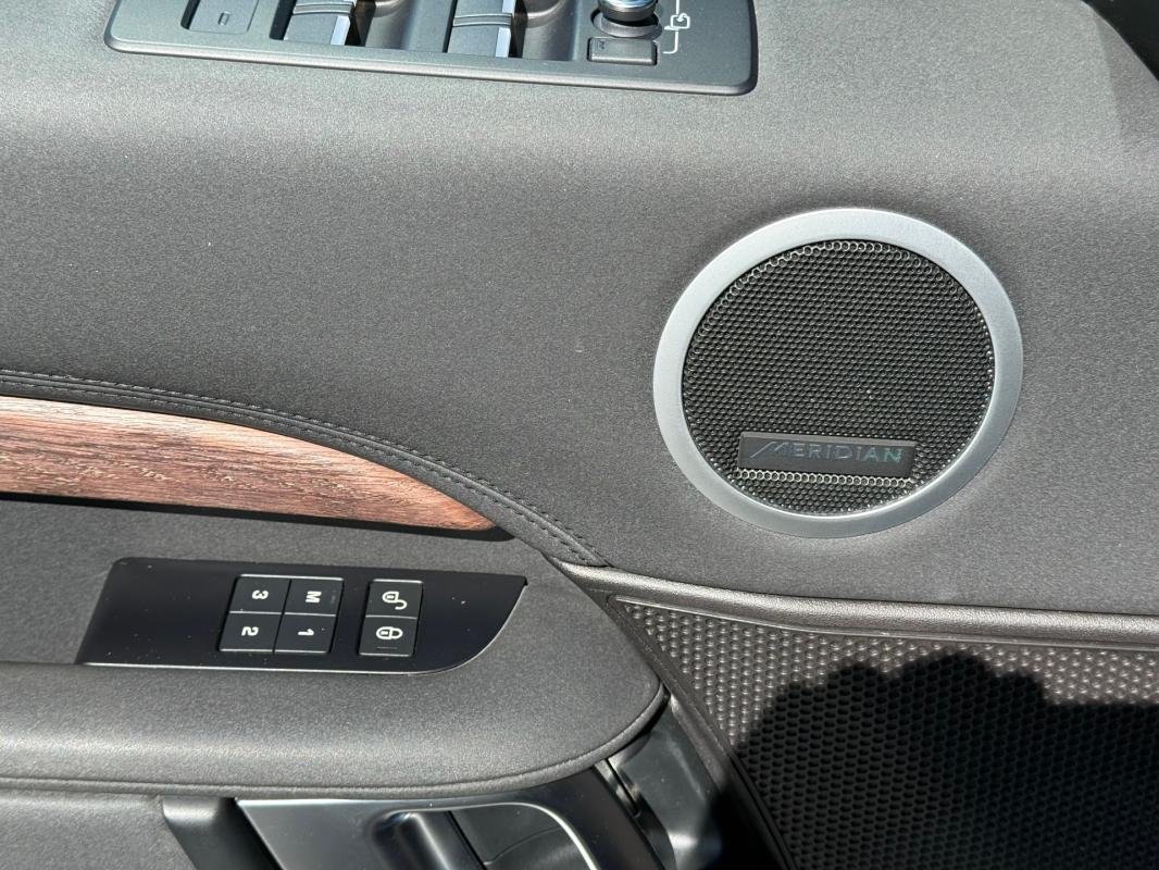 Land Rover Discovery - Photo 12