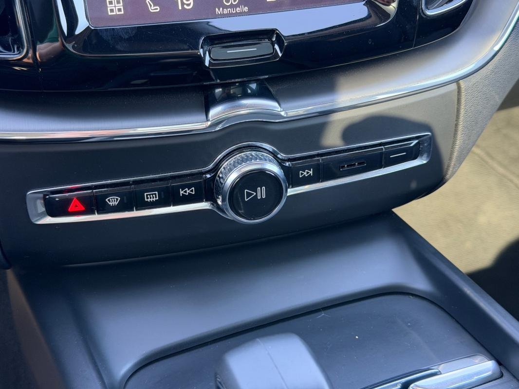 Volvo XC60 - Photo 21