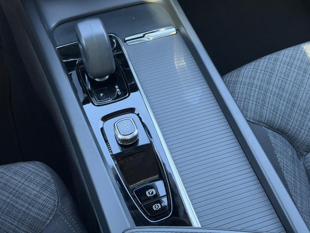 Volvo XC60 - Photo 23