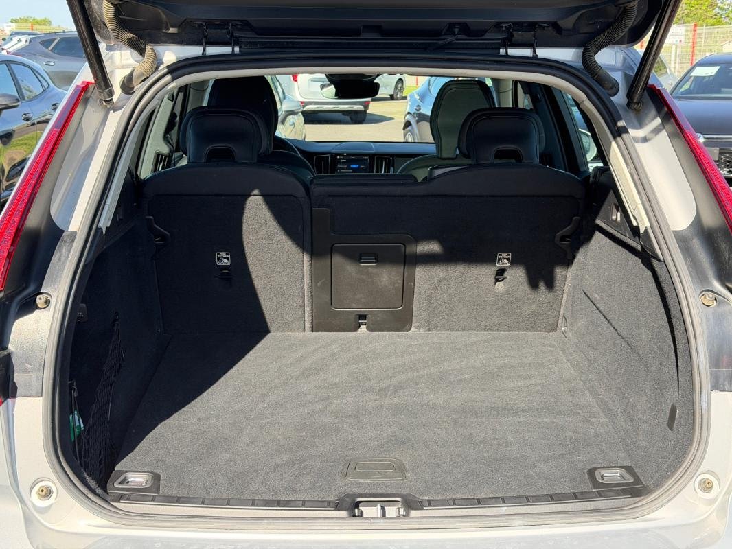 Volvo XC60 - Photo 24
