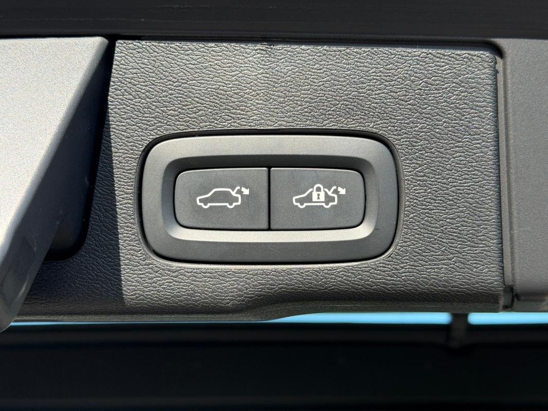 Volvo XC60 - Photo 25