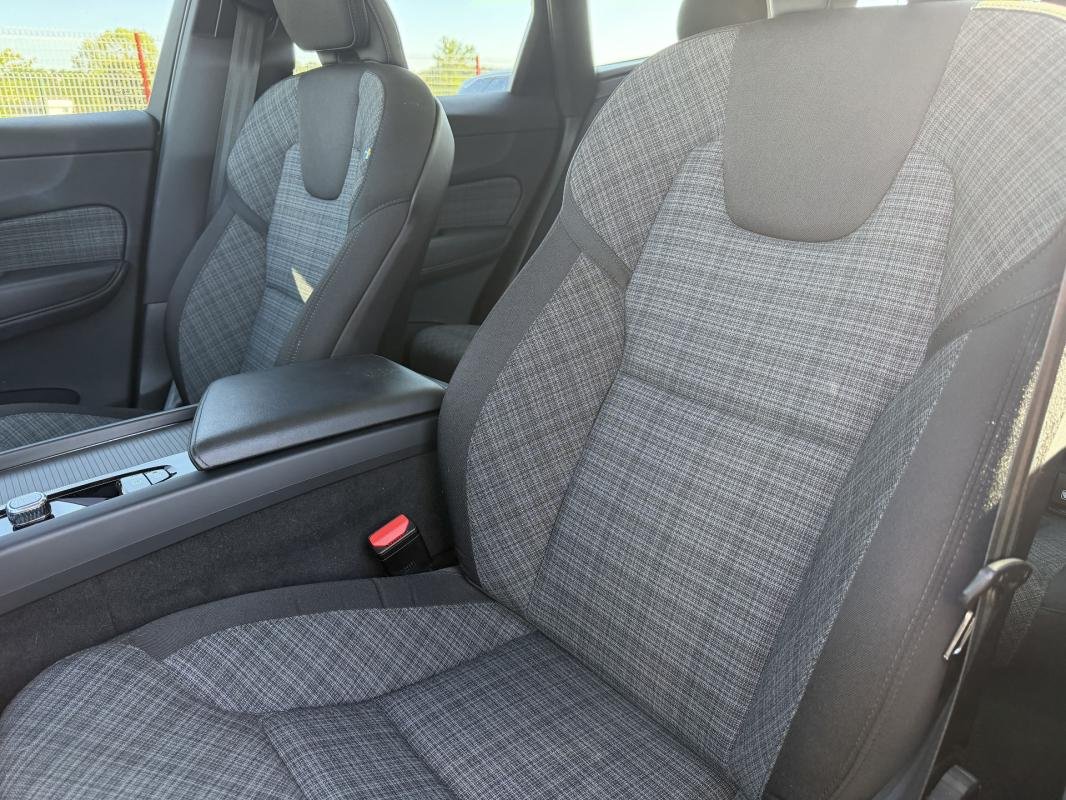 Volvo XC60 - Photo 10