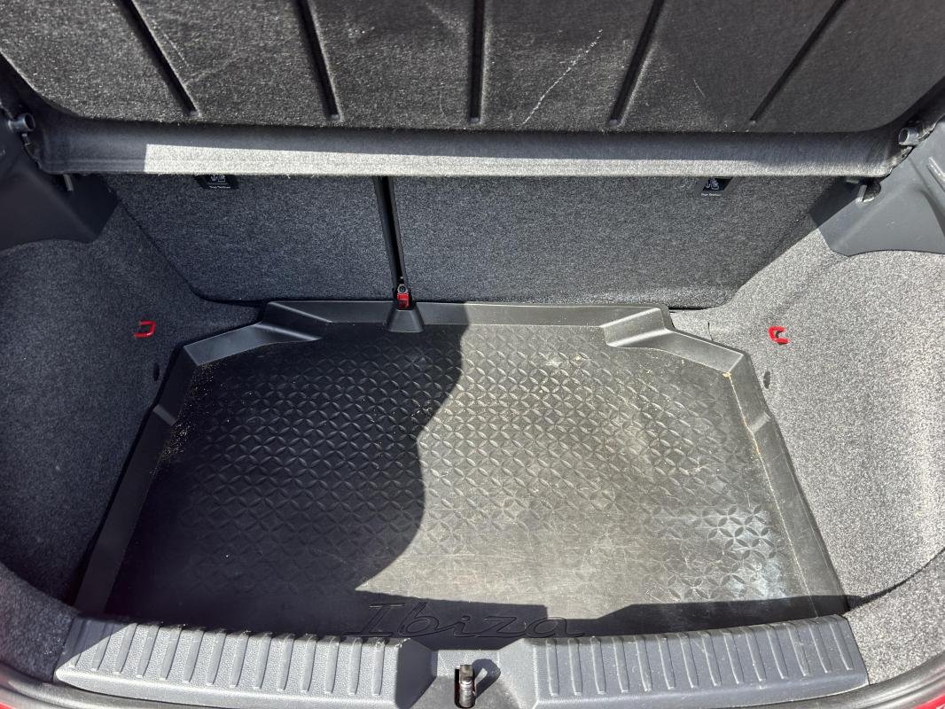 Seat Ibiza - Photo 9