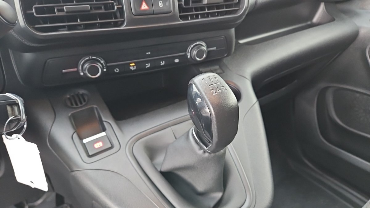 Peugeot Partner - Photo 23
