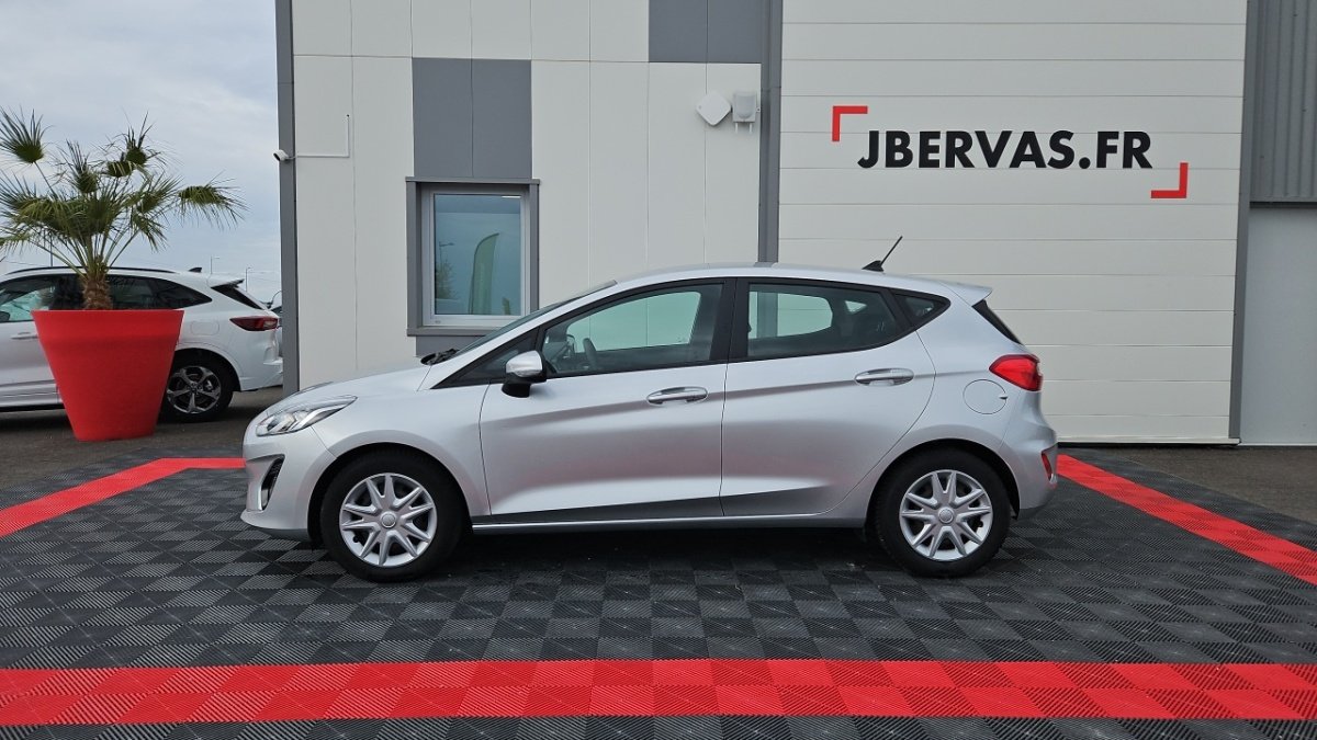 Ford Fiesta - Photo 2