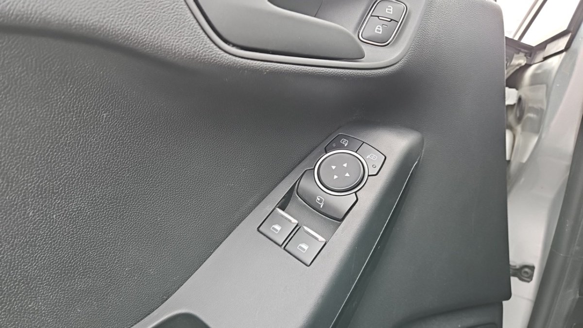 Ford Fiesta - Photo 24
