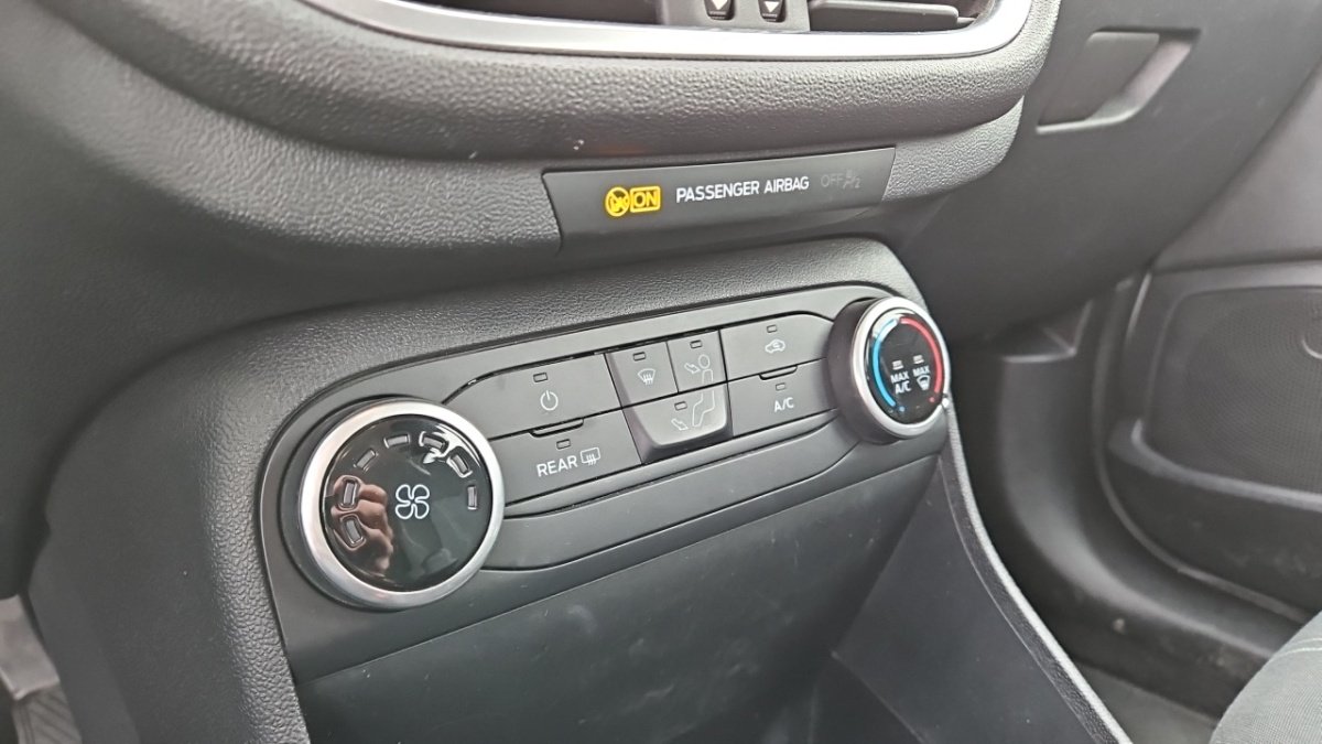 Ford Fiesta - Photo 26