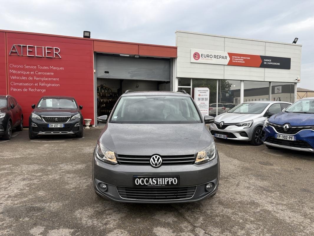 Volkswagen Touran - Photo 1