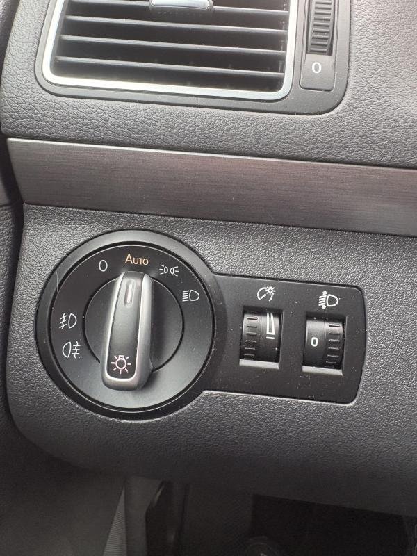 Volkswagen Touran - Photo 14