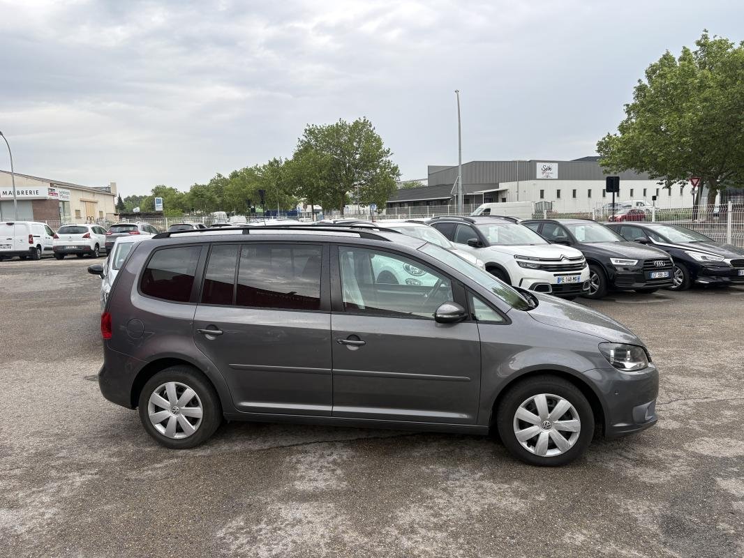 Volkswagen Touran - Photo 4