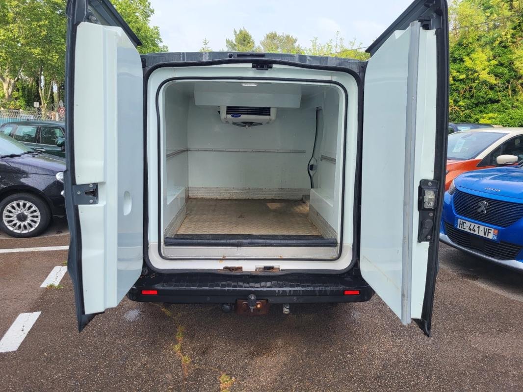 Nissan NV300 - Photo 4