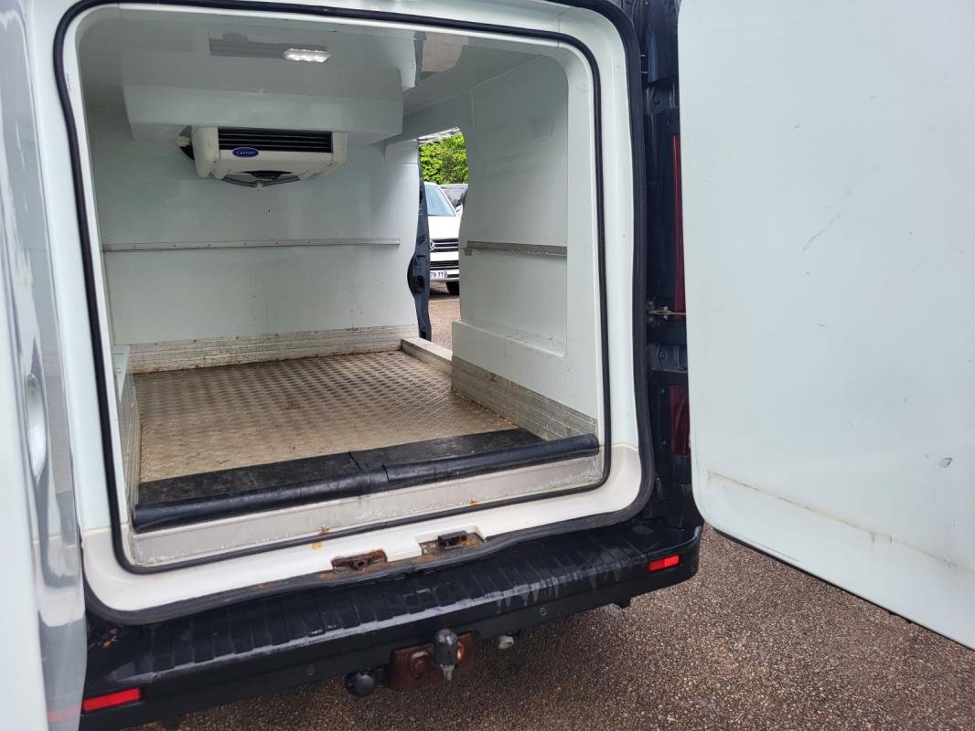 Nissan NV300 - Photo 5