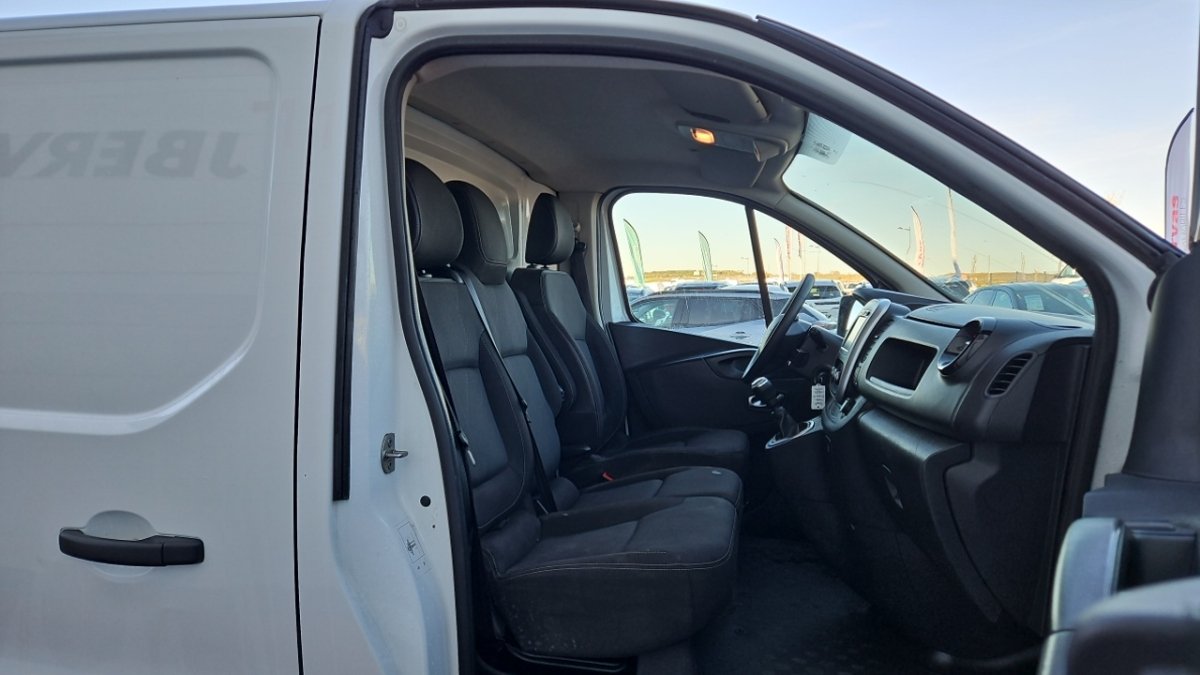 Renault Trafic - Photo 11