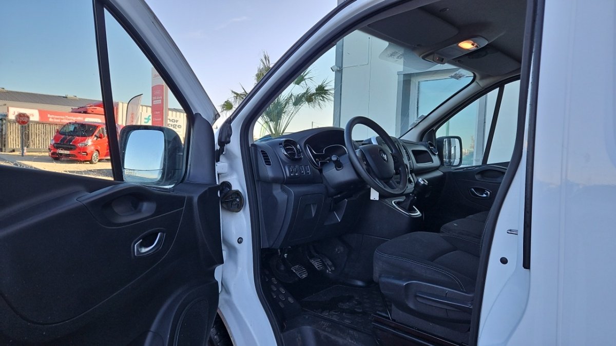 Renault Trafic - Photo 12