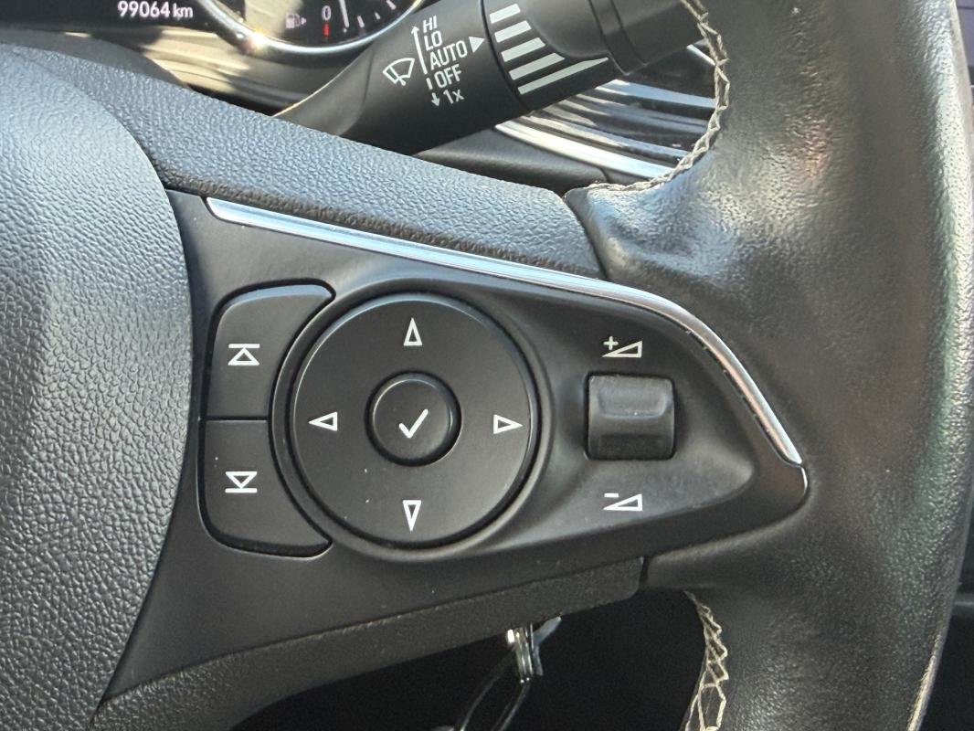 Opel Insignia - Photo 16