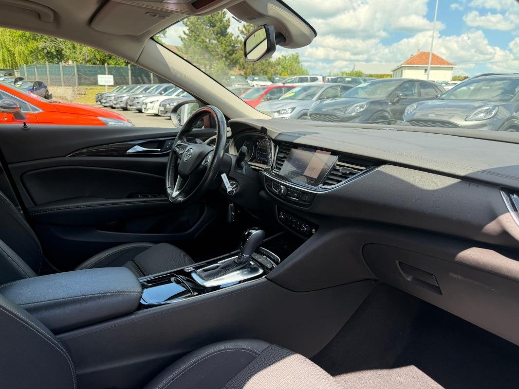 Opel Insignia - Photo 26