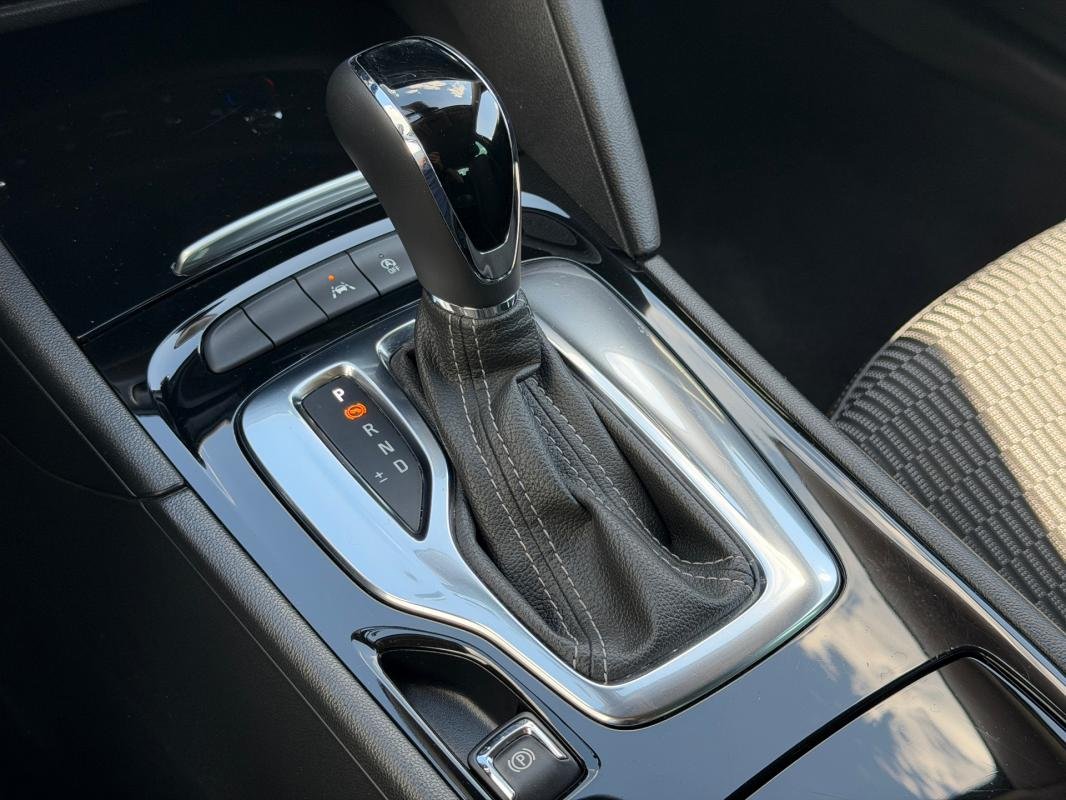 Opel Insignia - Photo 9