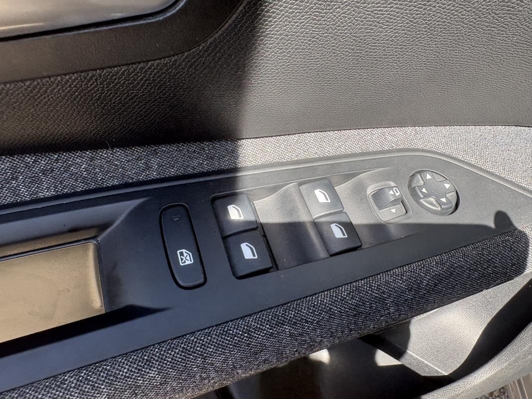 Peugeot 5008 - Photo 11