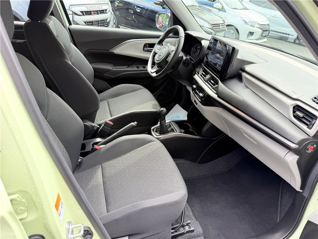 Suzuki Swift - Photo 11