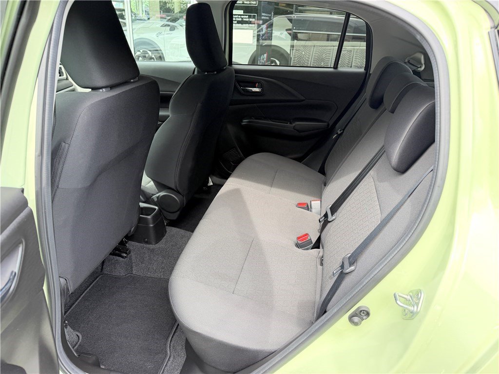 Suzuki Swift - Photo 12
