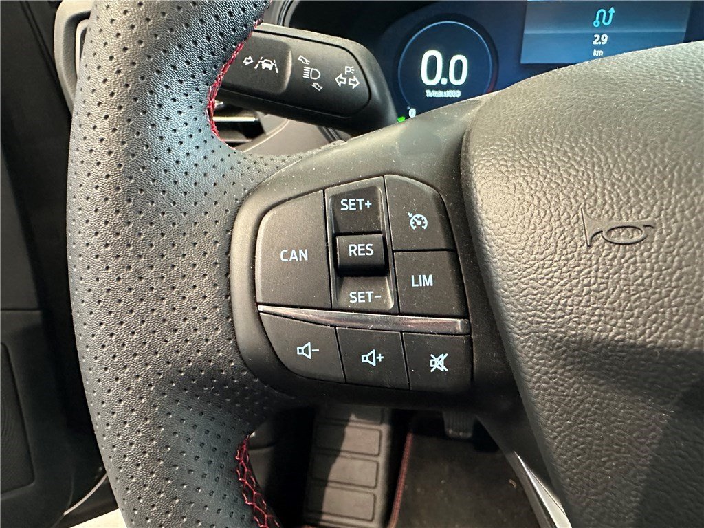 Ford Focus - Photo 14