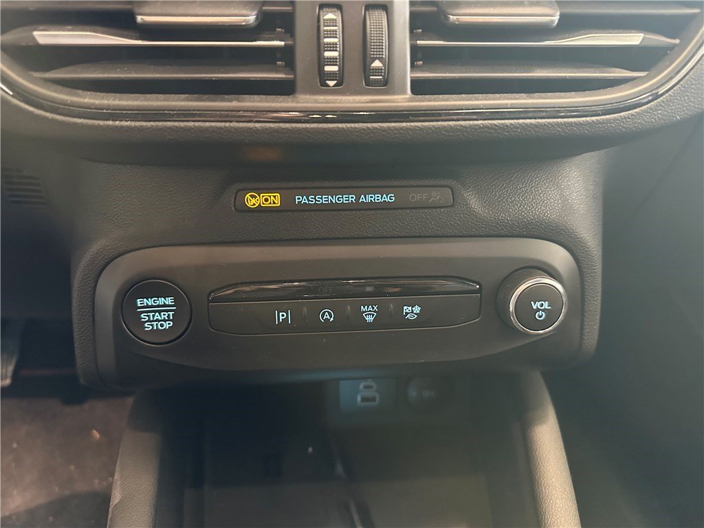 Ford Focus - Photo 17