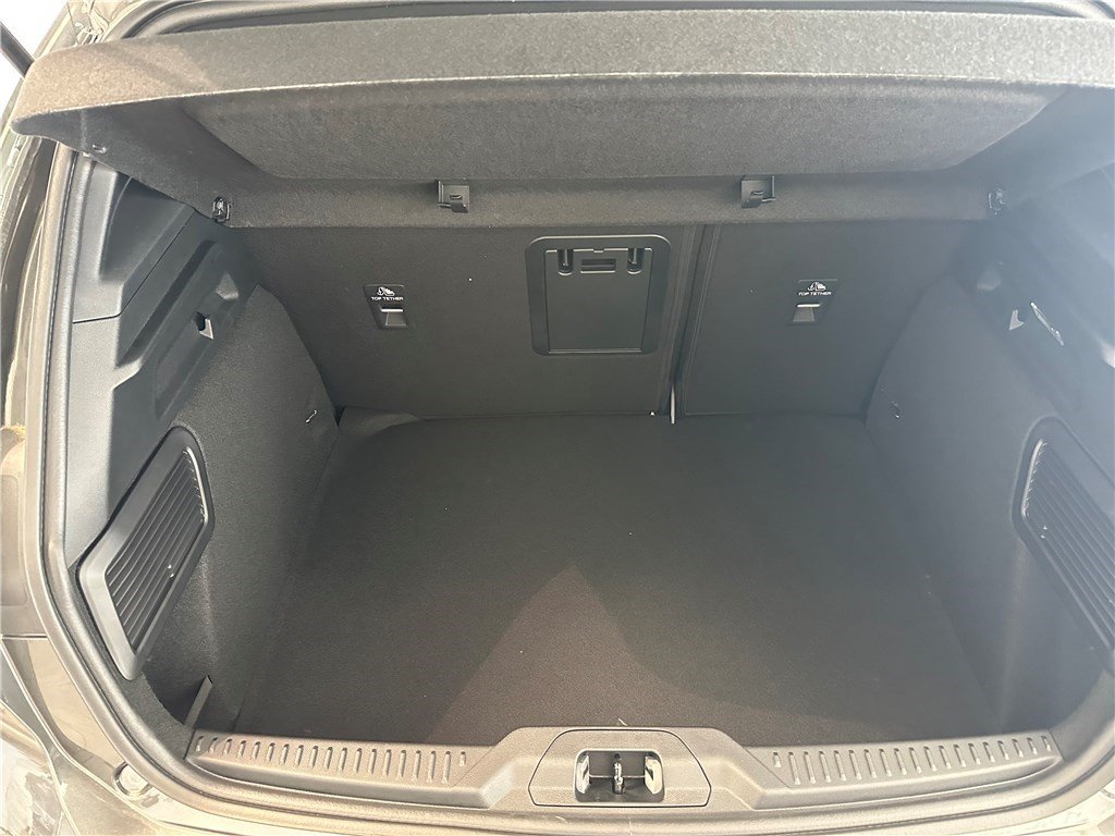 Ford Focus - Photo 8