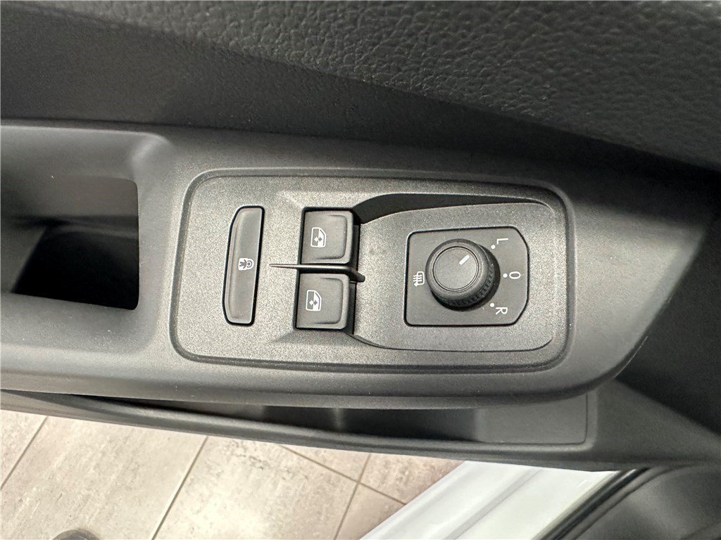 Ford Tourneo Connect - Photo 15