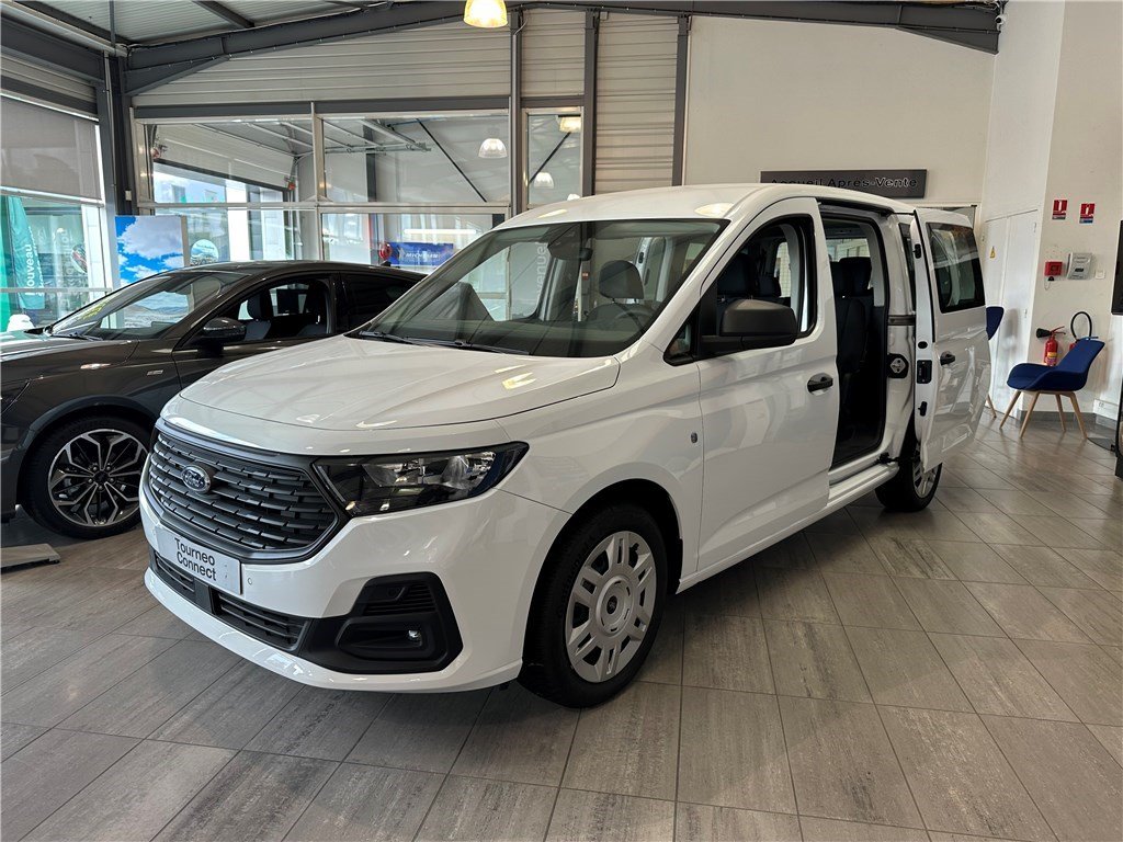 Ford Tourneo Connect - Photo 6