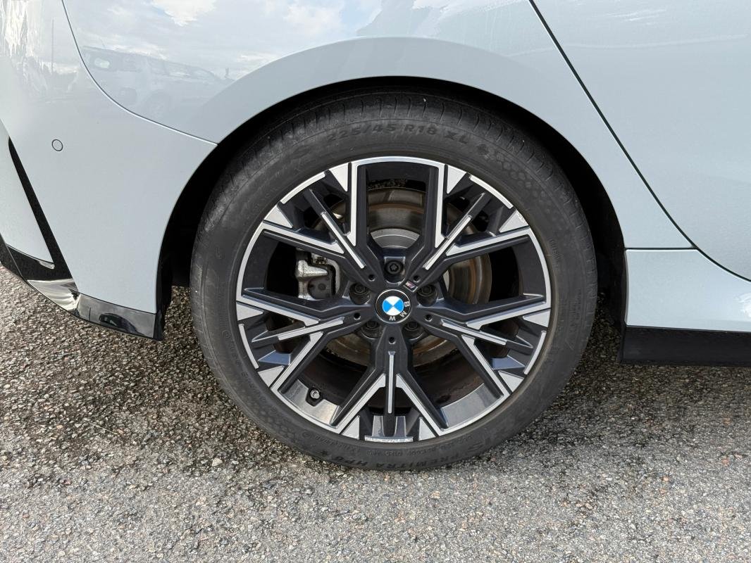 BMW Série 1 - Photo 25