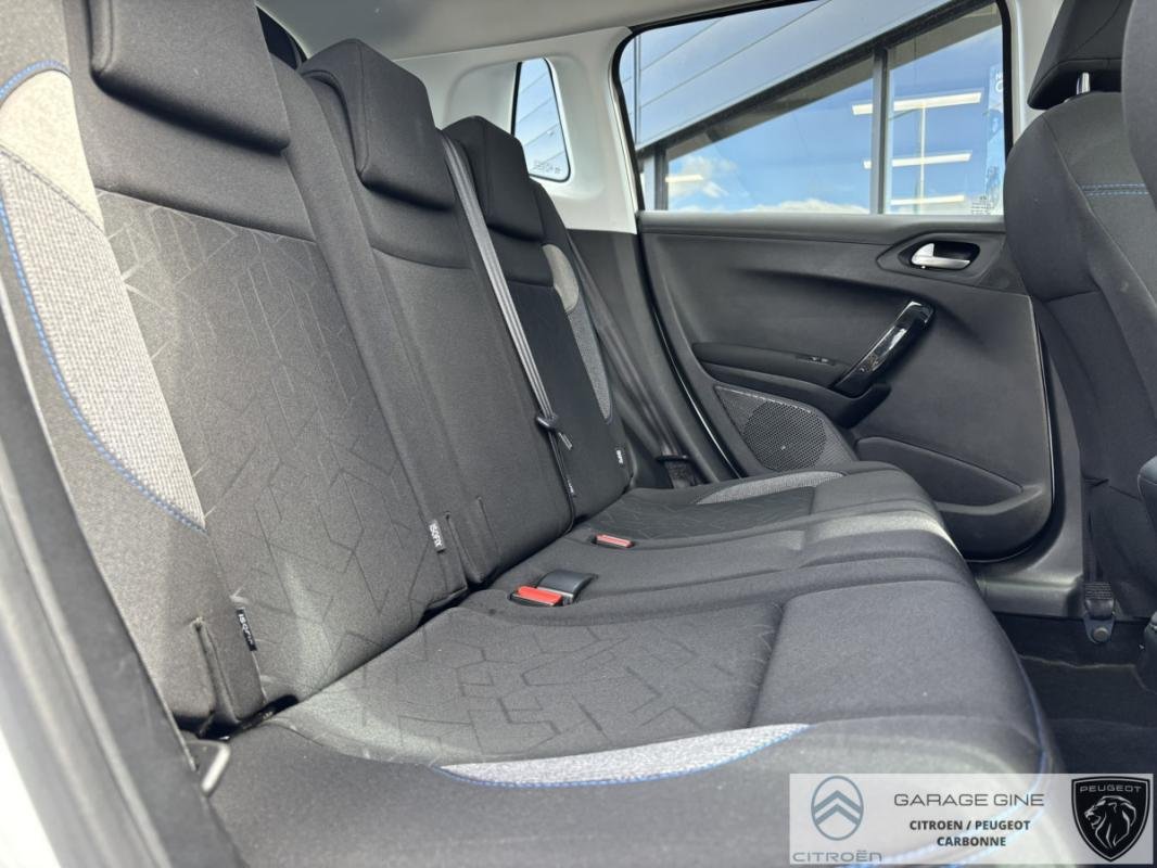 Peugeot 2008 - Photo 8