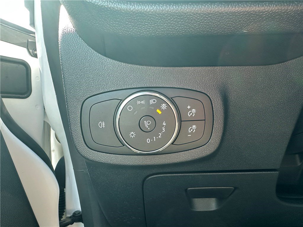 Ford Fiesta - Photo 17