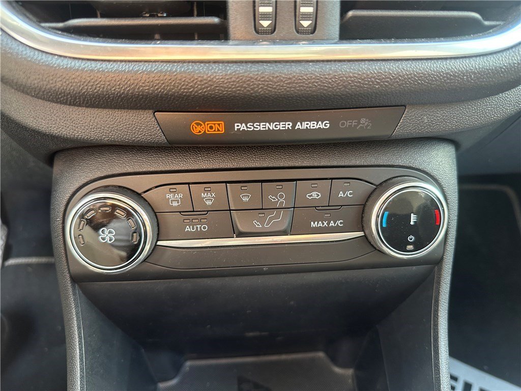 Ford Fiesta - Photo 18