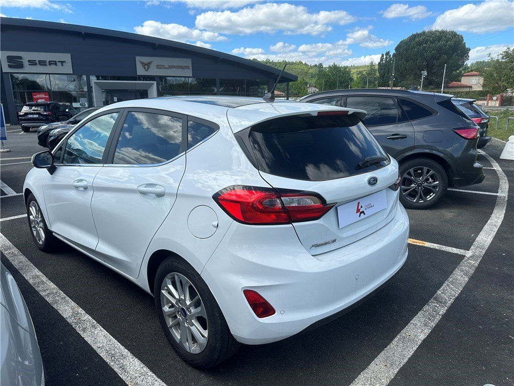 Ford Fiesta - Photo 5