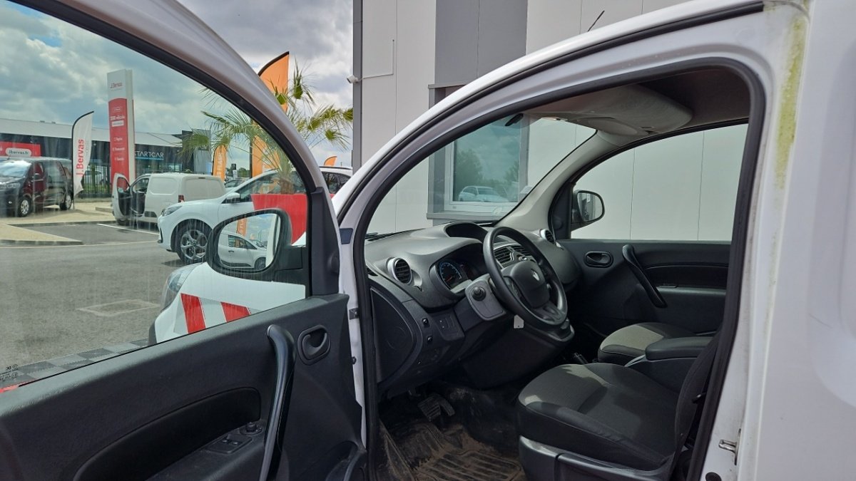 Renault Kangoo Express - Photo 12