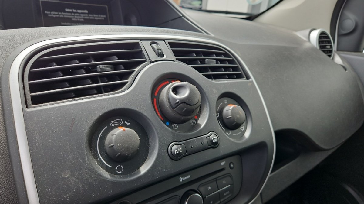 Renault Kangoo Express - Photo 25