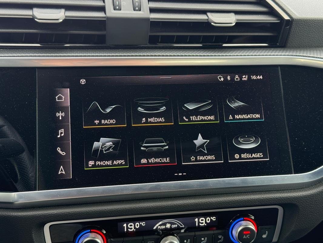 Audi Q3 - Photo 16
