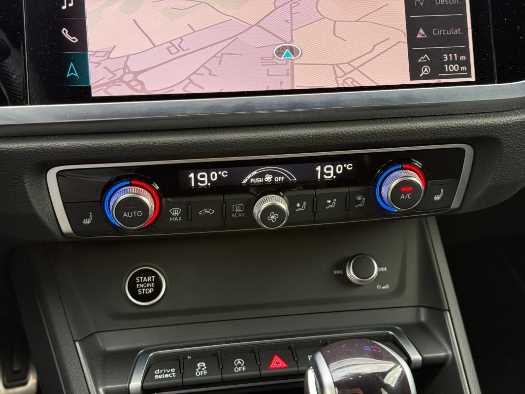 Audi Q3 - Photo 19