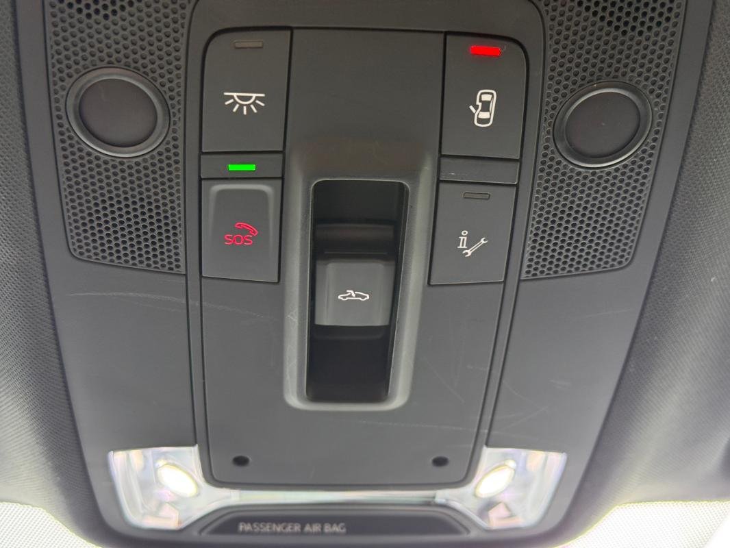 Audi Q3 - Photo 22