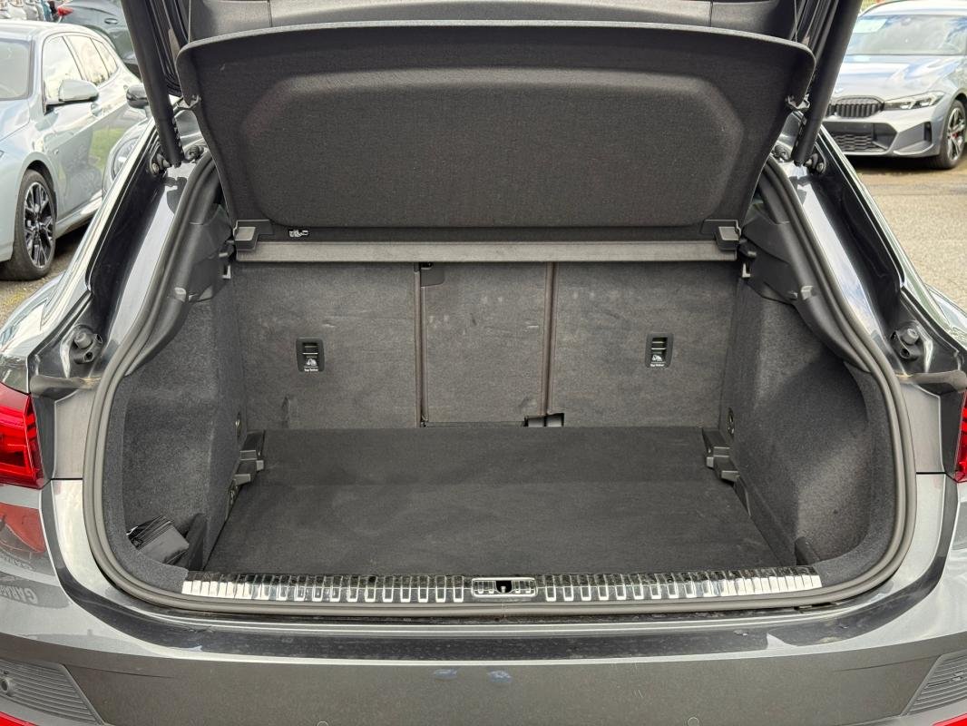 Audi Q3 - Photo 23