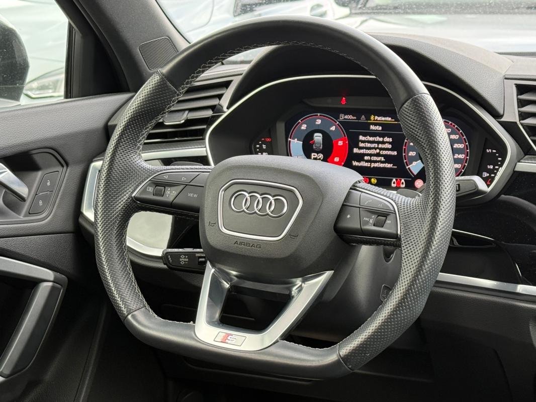 Audi Q3 - Photo 8